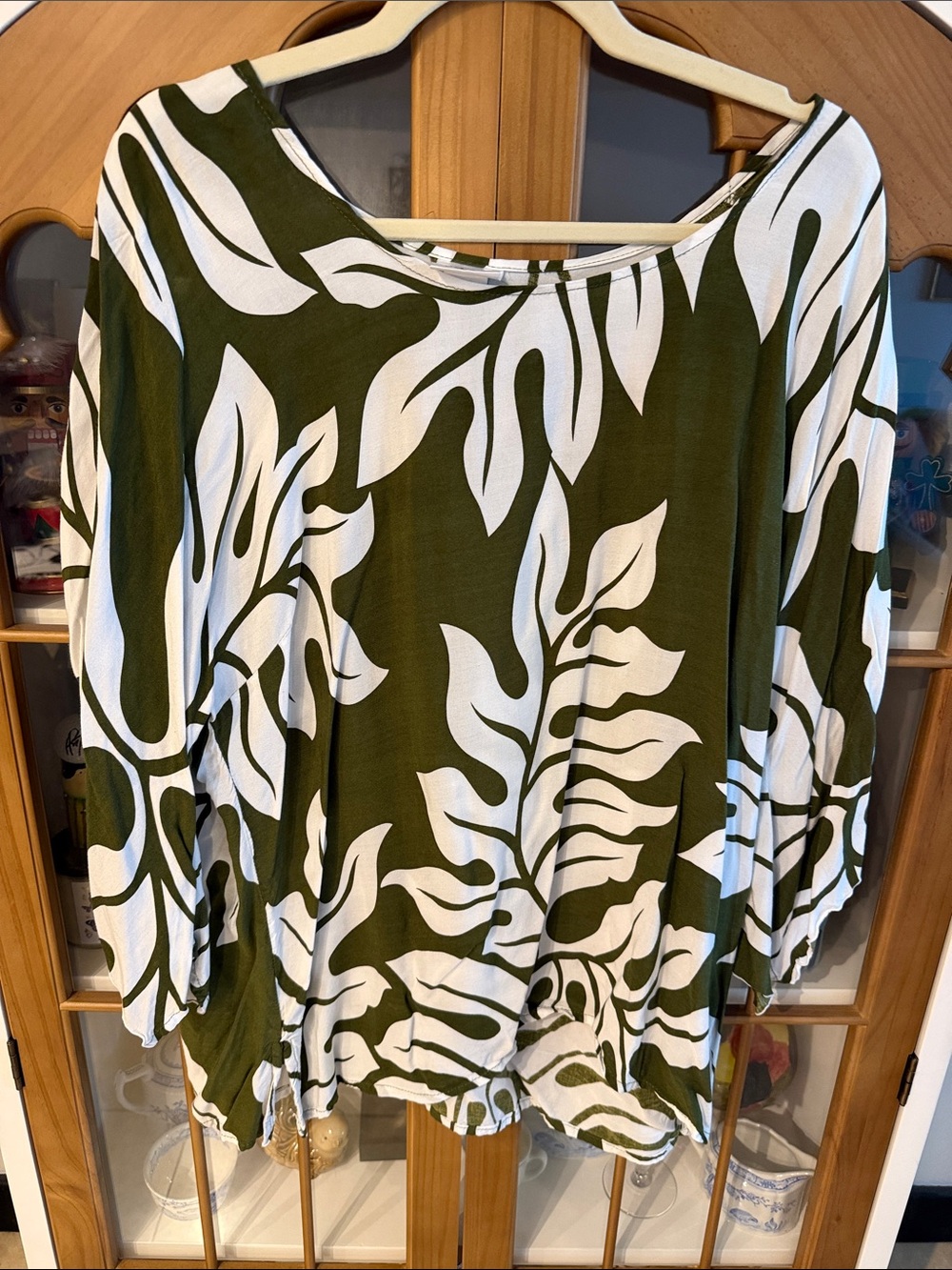 Women’s Olive Green and White Leaf Print Blouse